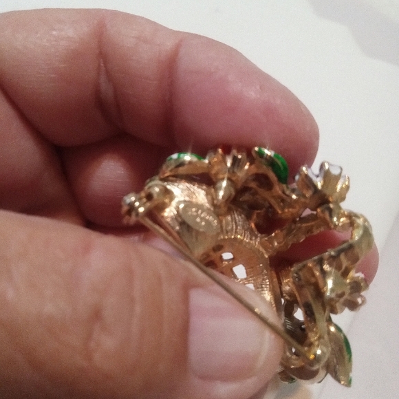 Vintage Flower Basket Brooch Signed St. Labre Gold Tone Enamel Faux Pearl - Picture 7 of 8